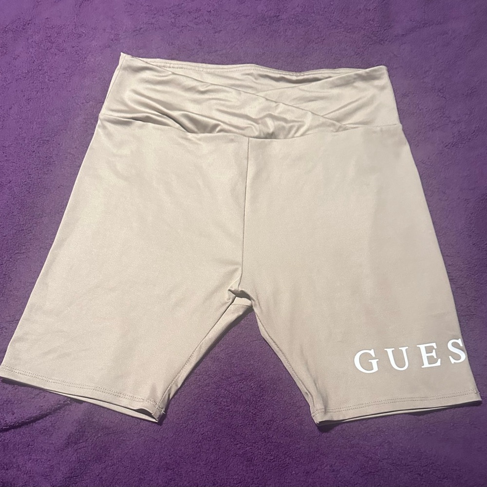 GUESS BIKER SHORTS ,SIZE LARGE.